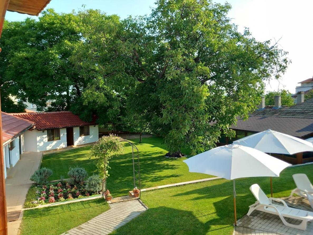 Bolyarski Stan Guest House Veliki Preslav Exterior foto